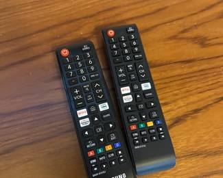 43" Samsung Flat Screen TV - 2020 remotes                                   
Model #UN43TU7000FXZA