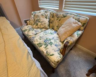 BUY IT NOW!$150. Vintage floral loveseat
