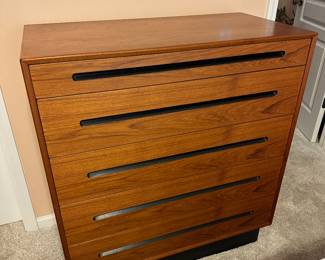 BUY IT NOW!$1100. Vintage MCM Teak 6-drawer Dresser by Westnofa