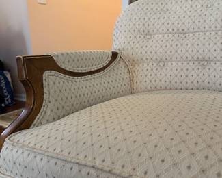 BUY IT NOW!$100. Vintage upholstered arm chair 