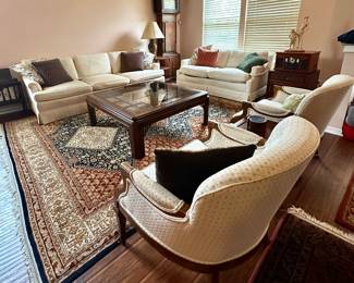 Unique Antiques and Vintage Treasures in Round Lake, by Paxem