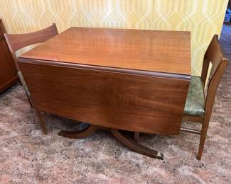 55 Vintage Basic Witz Drop Leaf 2Top Dining Tablemin