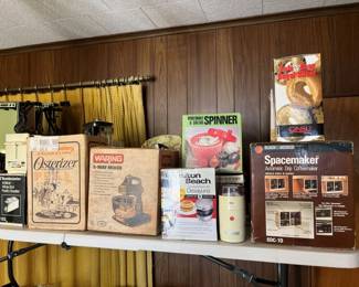 55 NIB Vintage Small Appliances IImin