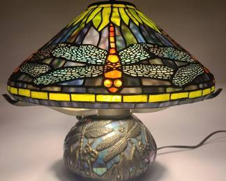 Tiffany Style Mosaic Base Dragonfly Lamp