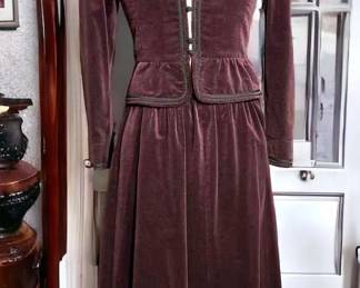 Ellen Tracy Velvet 2 Pc Skirt Suit