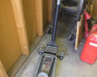 Pittsburgh Heavy Duty Floor Jack Putnam Trailer Hitch