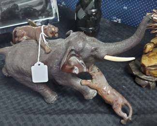 Japanese Meiji period - Bronze sculpture of an Elephant being attacked by Tigers.   