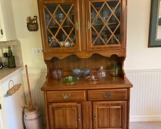 Solid wood china cabinet