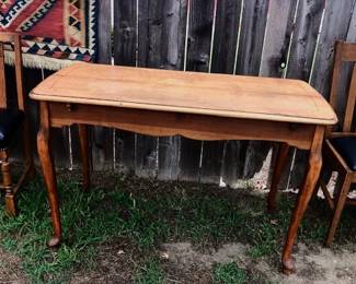 Antique Espansion Table with Queen Anne Legs Closed 