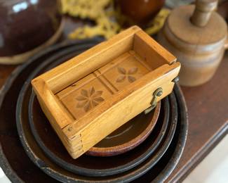 Antique butter mold (dovetail). 