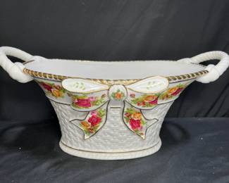 14" Basket Weave Bowl with bow- 1962, OCR