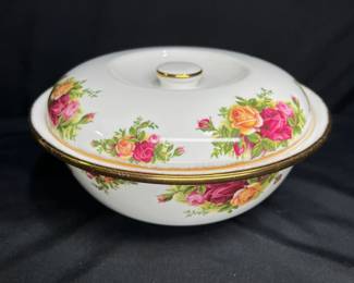 2 QT Round Covered Casserole, Royal Albert OCR