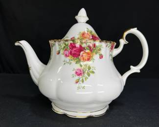 OCR Teapot with Lid