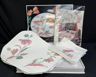 Mikasa Cake Plate with Server, Napkins, & more
