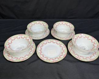 4 Royal Rudolstadt Ramekins with Underplates +1