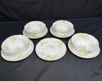 4 Limoges Haviland Ramekins with Underplates +1
