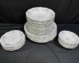 Haviland Blue Garland 6 Place Setting Bavaria