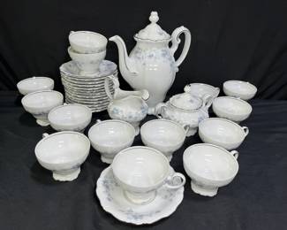 Haviland Blue Garland 14 Place Tea/Coffee Service