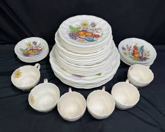 6 Place Setting Reynolds by Spode
