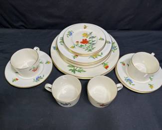 C55 by Castleton 4 Place Setting