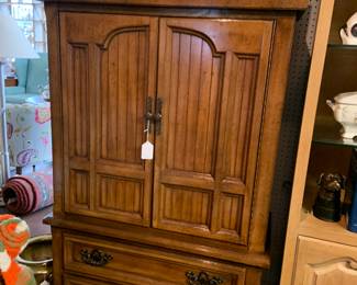 Dresser W39" D18" H60" $495