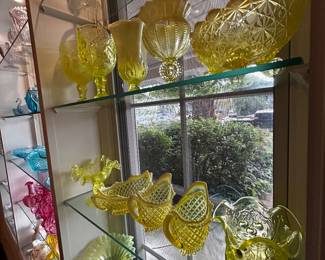 Collectible Glassware: Uranium Glass, Fenton, Hobnail, Carnival, Opalescence 
