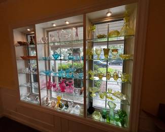 Collectible Glassware: Uranium Glass, Fenton, Hobnail, Carnival, Opalescence 