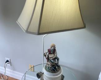 Pair of Capodimonte table lamps and Hollywood regency side table 