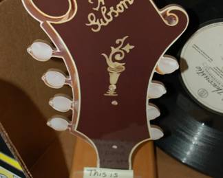GibsonVintage store Display