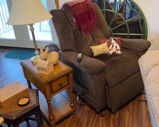 lift chair, side tables, wall hanging, lamp