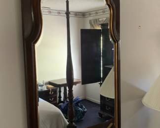 bedroom mirror