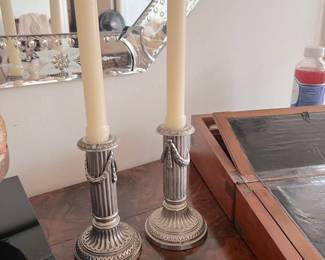 Pr. metal candlesticks.