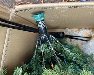 LoweaTMs Christmas Tree Pls Read