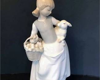 Lladro Girl with Lamb Figurine 