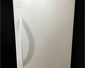 Firgidaire Upright Freezer 