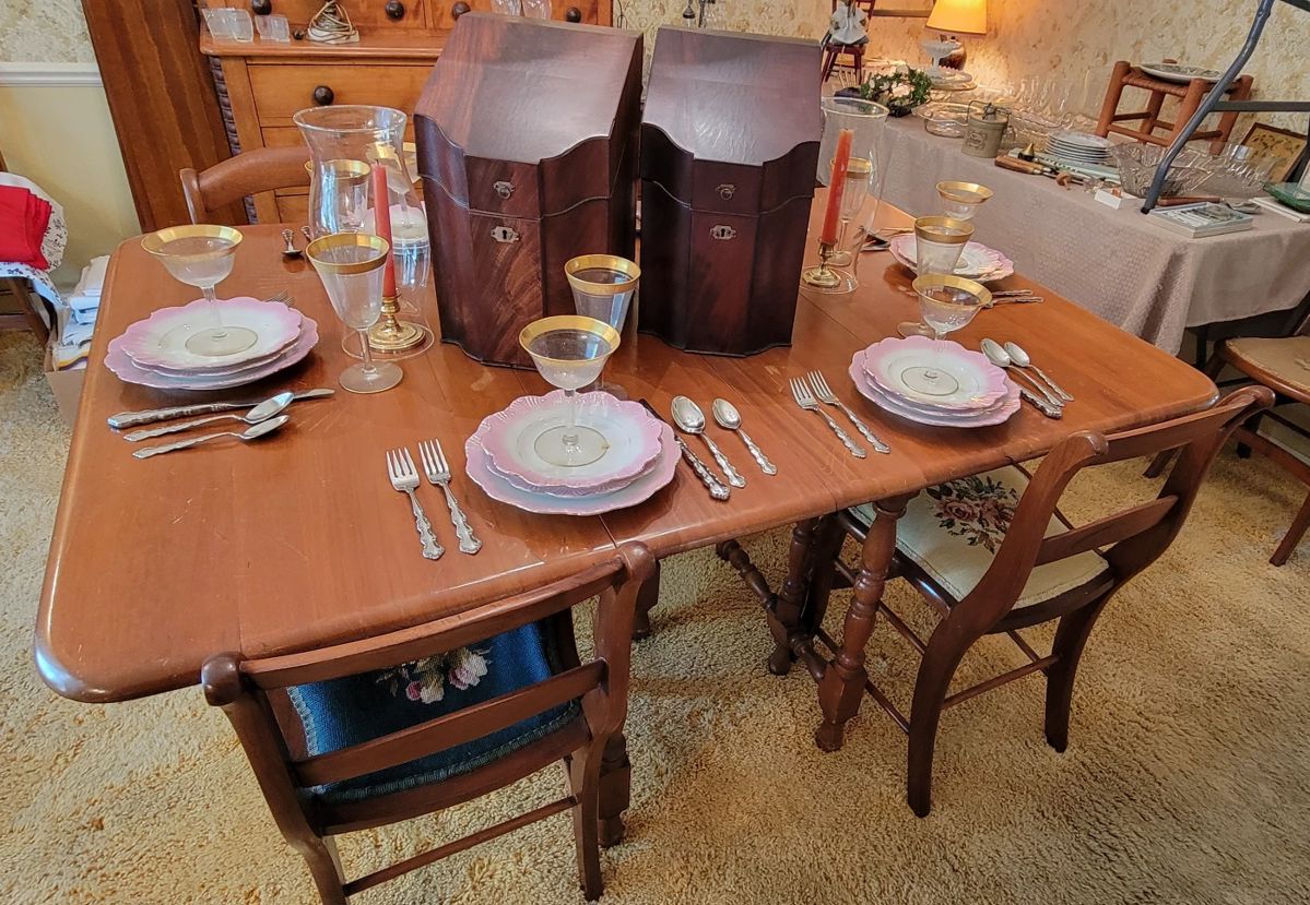 LANSING EASTSIDE ESTATE SALE in Lansing, MI starts on 10/26/2023