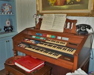 Wurlitzer organ