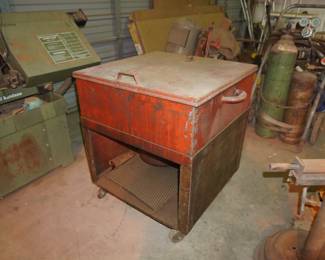 Parts washing station