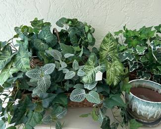 Full Table of artificial plants & flowers