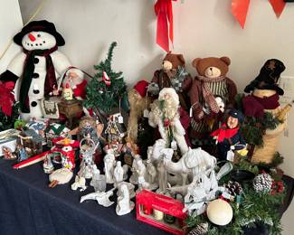 Lots of Christmas Items & Decor