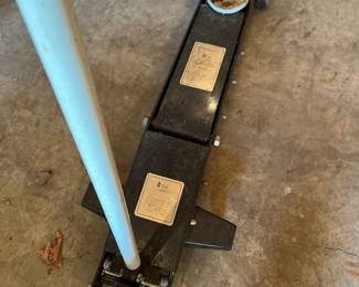 2 ton floor jack 