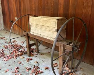 Wagon wheel bench 