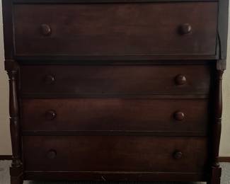Empire chest of drawers 
