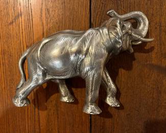 Metal elephant 