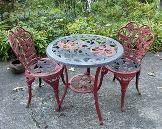 Very nice patio set!