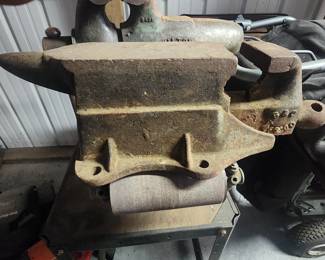 S and C antique Vice/Anvil