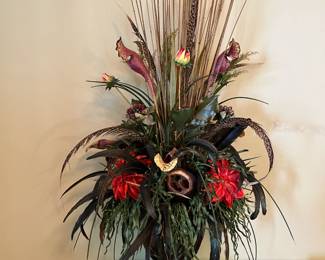 #15	Flower Arrangement - w/feathers 37" Tall	 $75.00 			

