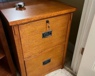 #88	2 Drawer Letter File Cabinet w/key - 21x24x30	 $125.00 			
