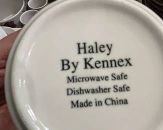 #115	Haley by Kennex - 40 pc Set of Dishes - Solid White	 $70.00 			
