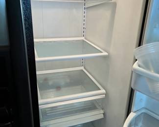 #143	Kenmore SXS Refrigerator Model  10656536400 25 CU w/ice maker on Door - 36x69T - (no fingerprints) - working	 $250.00 			
